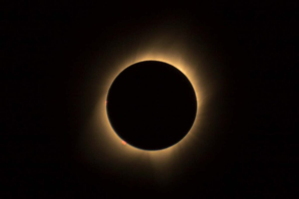 Fenomeno astronomico eccezionale eclissi