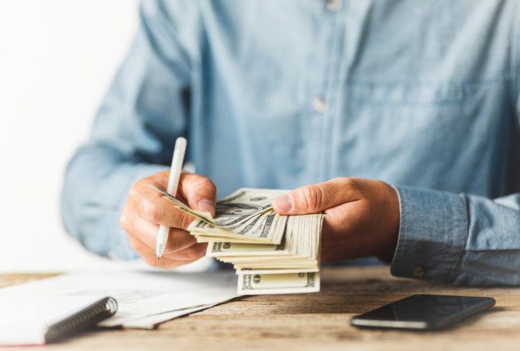 Aumento di stipendio: può essere un obbligo per il datore di lavoro